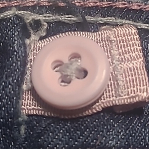 LITTLE GIRL'S LEVI'S BOOT CUT JEANS - Picture 5 of 9